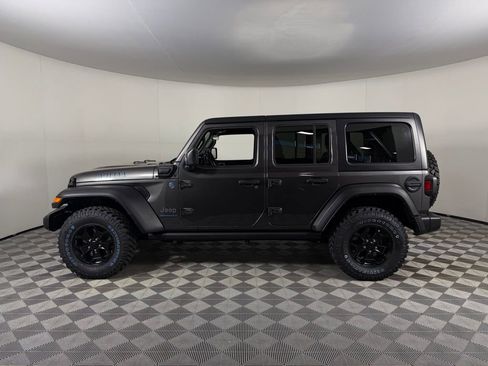 Used 2023 Jeep Wrangler Unlimited w/ Convenience Group image 9