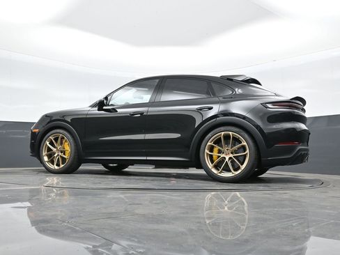 New 2026 Porsche Cayenne Turbo GT AWD/4WD image 35