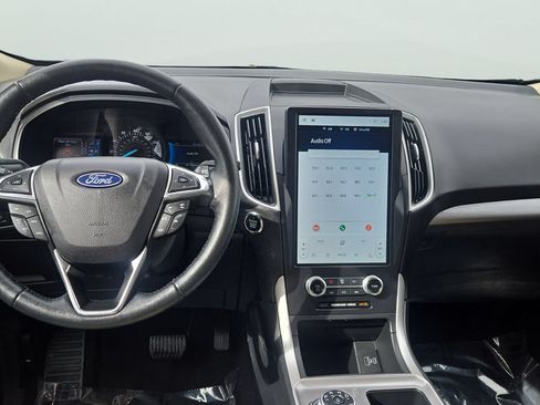 Certified 2024 Ford Edge SEL w/ Convenience Package AWD/4WD image 17