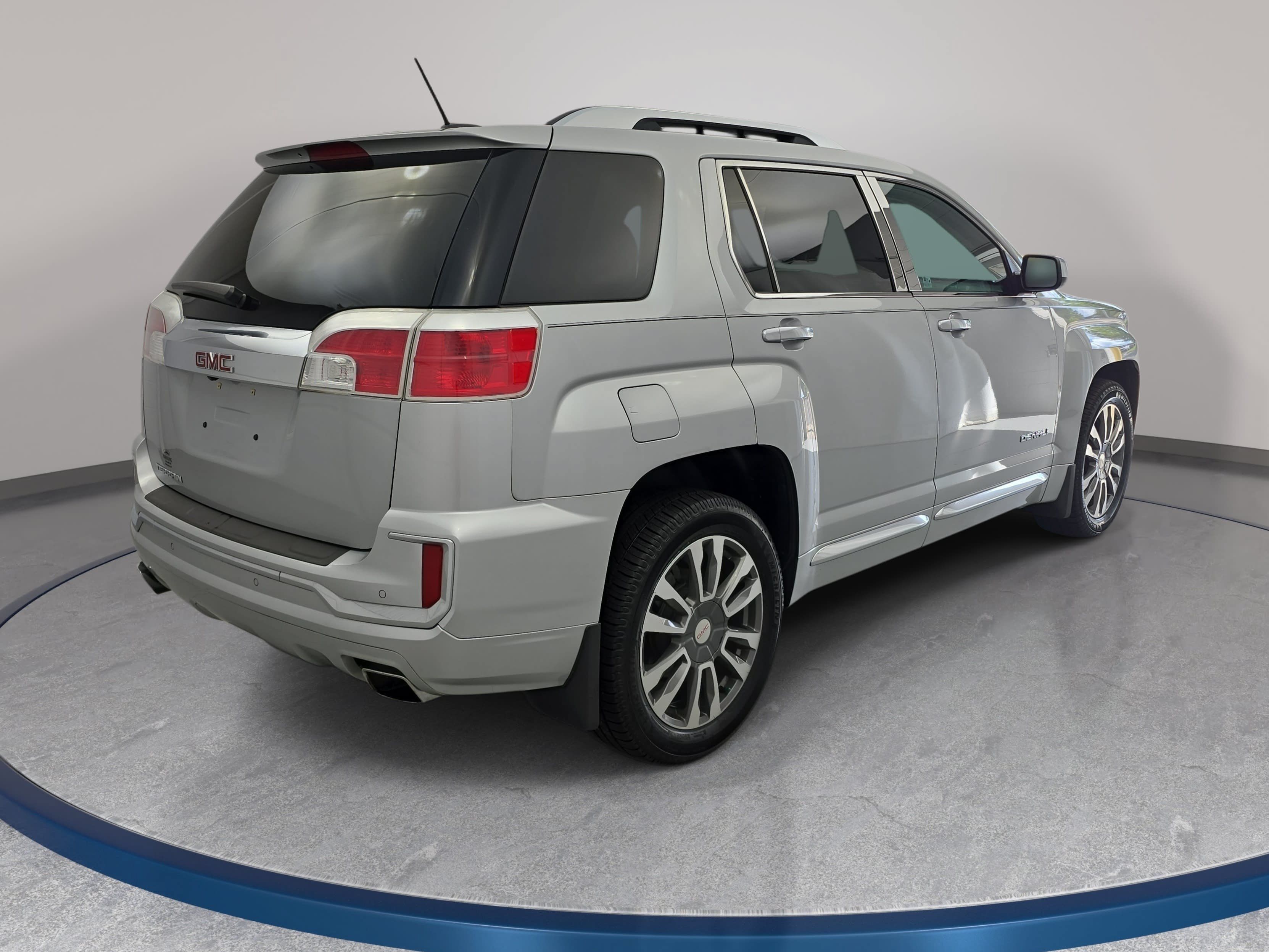 Used 2017 GMC Terrain Denali FWD image 5