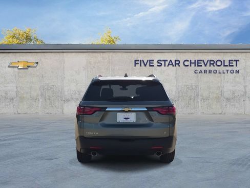 Used 2023 Chevrolet Traverse LT FWD image 7