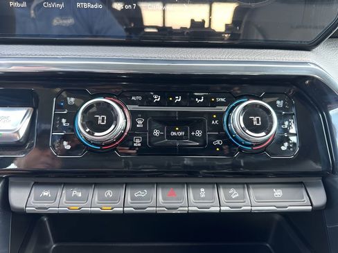 Used 2024 GMC Sierra 1500 Denali image 41