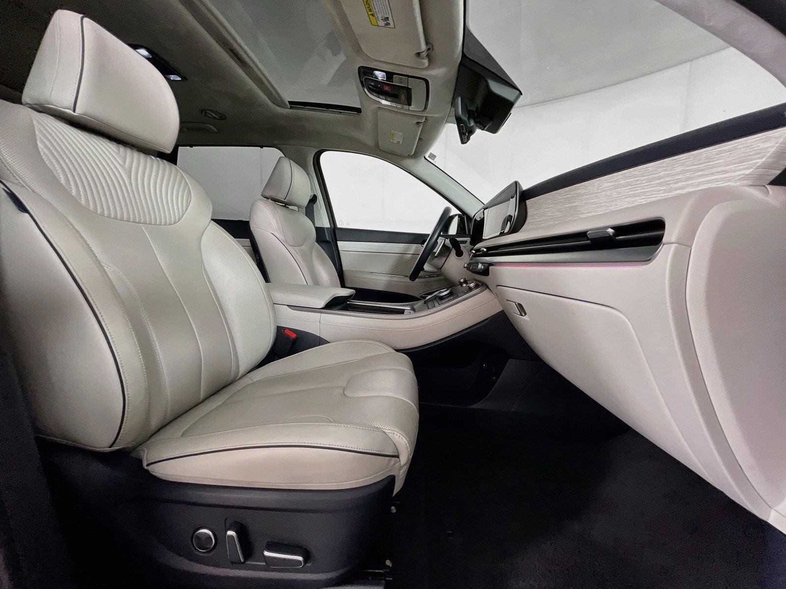 Used 2024 Hyundai Palisade Calligraphy FWD image 32