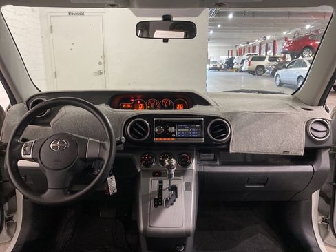Used 2011 Scion xB image 11