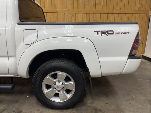 Used 2010 Toyota Tacoma PreRunner RWD image 10
