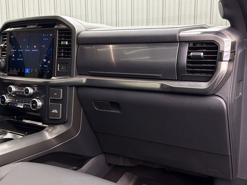 Used 2025 Ford F150 Lariat AWD/4WD image 37