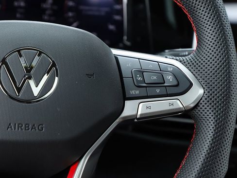 New 2026 Volkswagen GTI SE FWD image 22