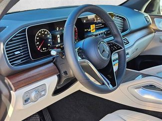 New 2026 Mercedes-Benz GLE 450 4MATIC video 3