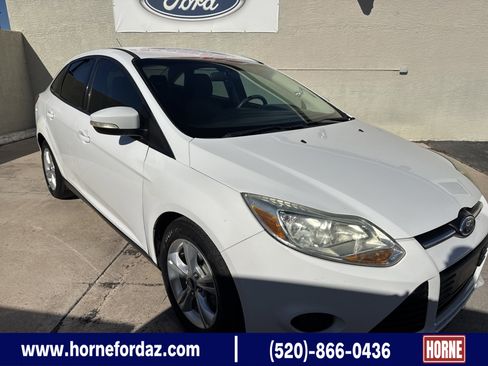 Used 2013 Ford Focus SE image 1