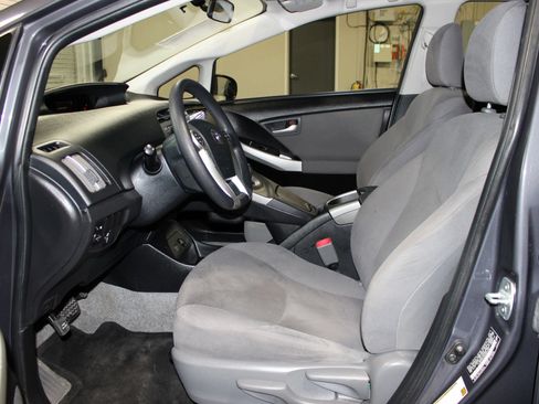 Used 2013 Toyota Prius Three FWD image 8