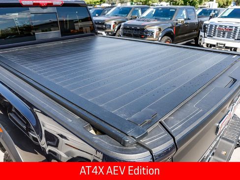 Used 2025 GMC Sierra 2500 AT4X w/ AT4X AEV Edition AWD/4WD image 28