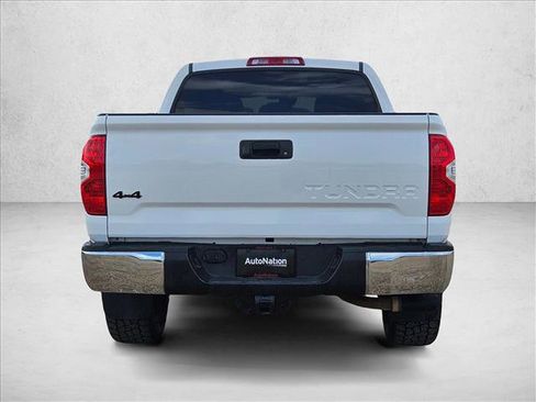 Used 2018 Toyota Tundra SR5 w/ SR5 Upgrade Package AWD/4WD image 7