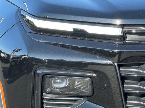 Used 2026 Chevrolet Traverse LT w/ Midnight/Sport Edition image 42