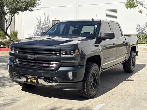 Used 2017 Chevrolet Silverado 1500 LTZ Z71 w/ LTZ Plus Package AWD/4WD image 7