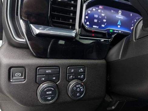 Used 2024 Chevrolet Silverado 1500 RST w/ Convenience Package II image 9