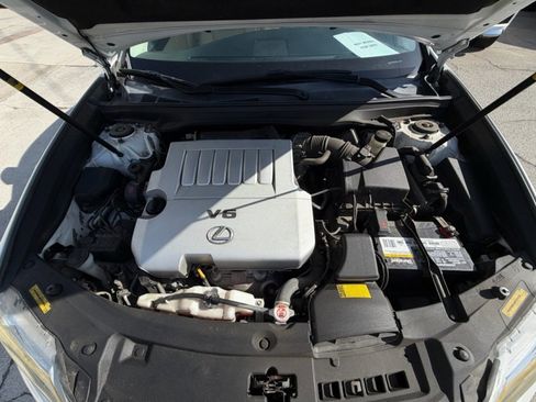 Used 2013 Lexus ES 350 w/ Luxury Pkg & Navigation w/ Luxury Pkg FWD image 19