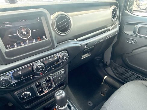 Used 2023 Jeep Wrangler Unlimited AWD/4WD image 24