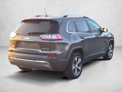 Used 2019 Jeep Cherokee Limited FWD image 5