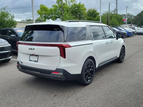 New 2026 Kia Carnival SX Prestige FWD image 6