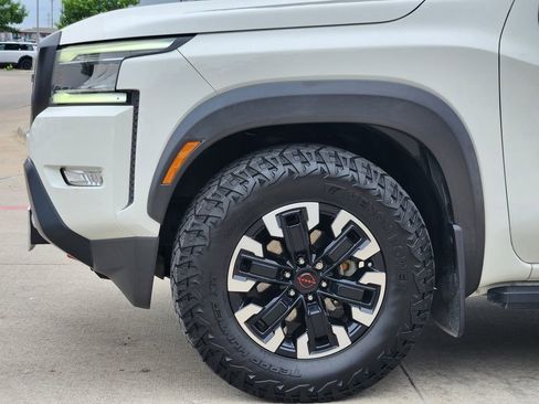 Used 2022 Nissan Frontier Pro-X RWD image 8