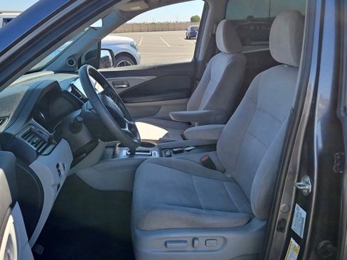 Used 2020 Honda Pilot EX image 8