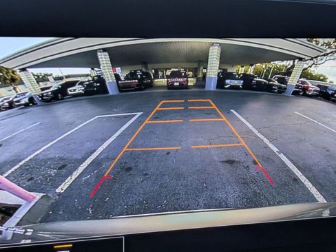 Used 2025 Chevrolet Blazer LT image 16