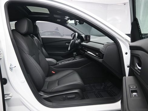 Used 2024 Honda Accord Sport image 25