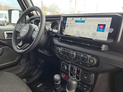 New 2026 Jeep Gladiator Mojave AWD/4WD image 8