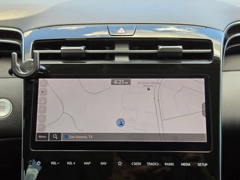 Used 2022 Hyundai Tucson Limited AWD/4WD image 18