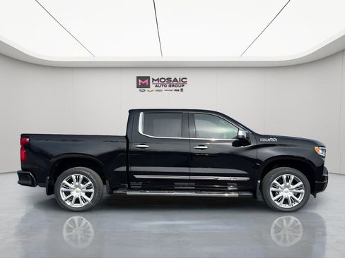 New 2026 Chevrolet Silverado 1500 High Country w/ High Country Premium Package AWD/4WD image 2