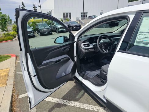 New 2027 Chevrolet Bolt LT FWD image 18