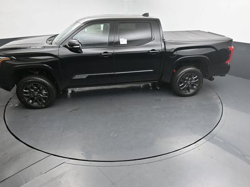 Used 2025 Toyota Tundra Platinum image 23