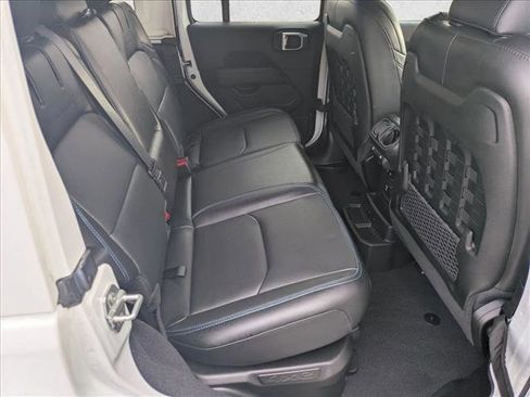 Used 2021 Jeep Wrangler Unlimited Rubicon w/ Steel Bumper Group image 19