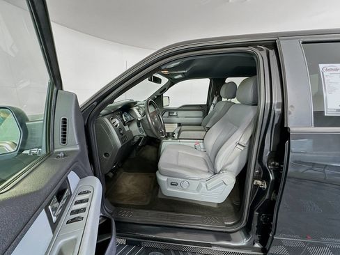 Used 2014 Ford F150 XLT w/ Equipment Group 302A Luxury AWD/4WD image 18