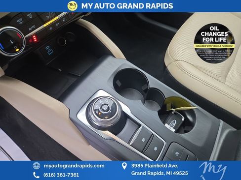 Used 2022 Ford Escape SEL w/ Technology Package image 27