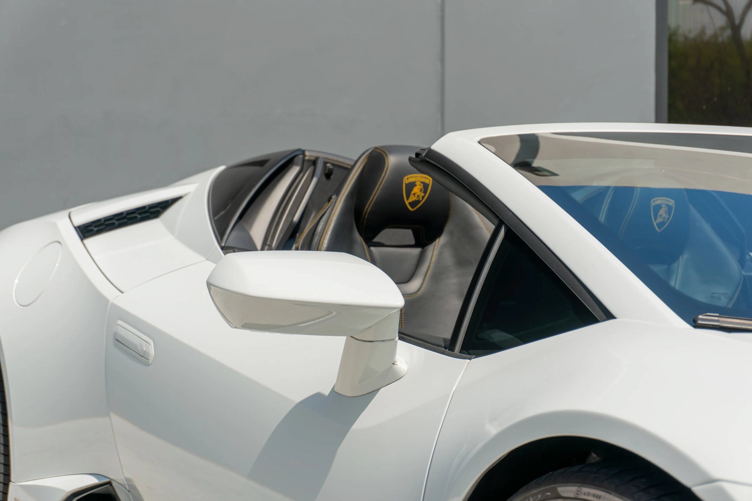 Used 2021 Lamborghini Huracan EVO RWD image 29