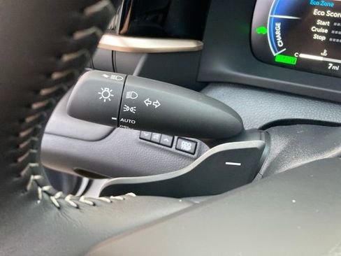 New 2025 Toyota Crown Signia image 26