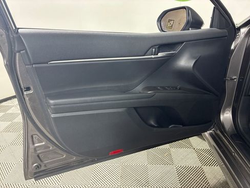 Used 2024 Toyota Camry SE image 24