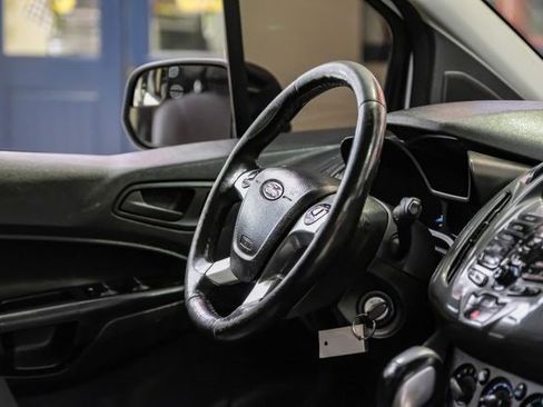 Used 2017 Ford Transit Connect XL image 16