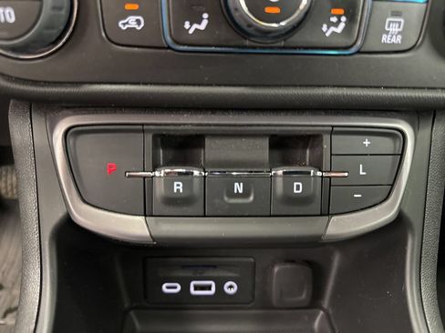 Used 2023 GMC Terrain AT4 w/ Tech Package AWD/4WD image 38