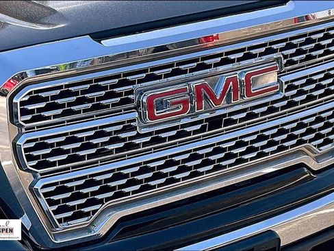 Used 2020 GMC Sierra 1500 SLT RWD image 28