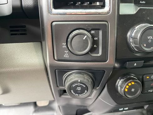 Used 2016 Ford F150 XLT AWD/4WD image 13