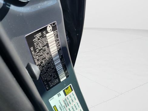 Used 2025 Toyota Corolla LE w/ Convenience Package image 36