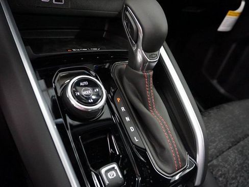 New 2025 Chevrolet Colorado Z71 image 17