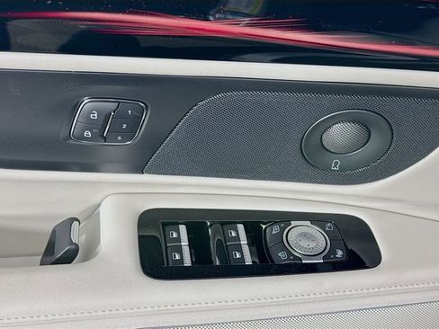 New 2026 Lincoln Nautilus Premier w/ Equipment Group 102A AWD/4WD image 18