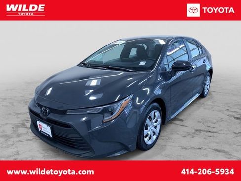 Certified 2024 Toyota Corolla LE image 1