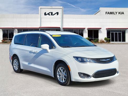 Used 2020 Chrysler Pacifica Touring w/ Cold Weather Group FWD image 1