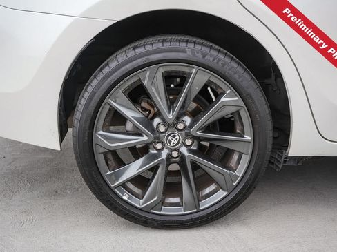 Used 2018 Toyota Corolla SE FWD image 11