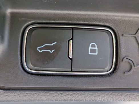 Used 2024 Ford Explorer XLT w/ Equipment Group 202A RWD image 14