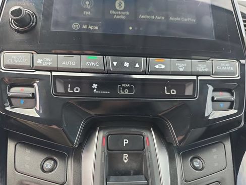 Used 2024 Honda Odyssey Touring image 25